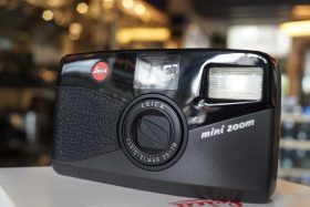 Leica Mini Zoom w/ Vario Elmar 35-70mm, Boxed