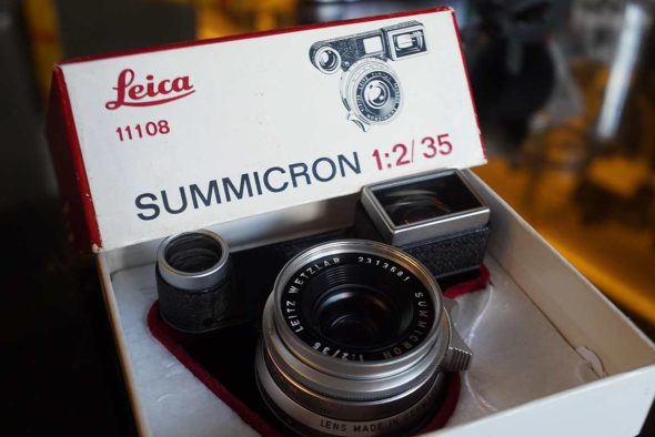 Leica Leitz Summicron 35mm F/2 lens, M3 version, 8-elements, boxed