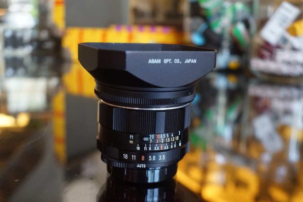 Pentax Super-Multi-Coated Takumar 28mm F/3.5 M42 lens with hood