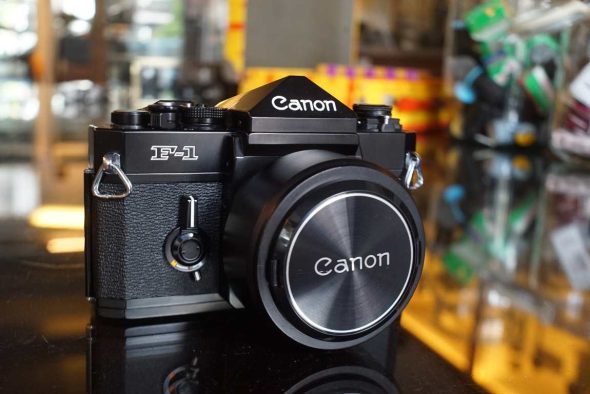 Canon F-1 n+ Canon lens FD 50mm F/1.8, collectors grade