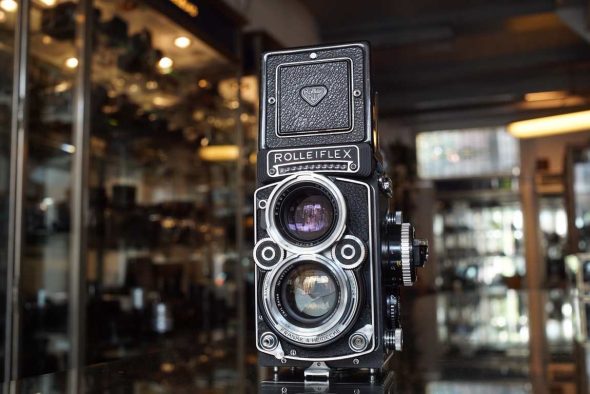 Rolleiflex 2.8F TLR with Zeiss Planar 80mm F/2.8 lens