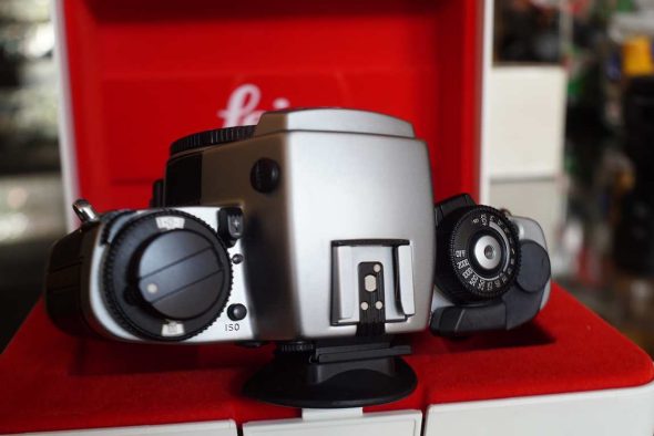 Leica R7 chrome body Boxed