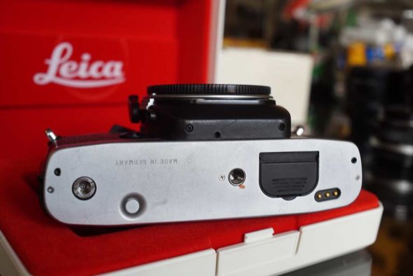 Leica R7 chrome body Boxed