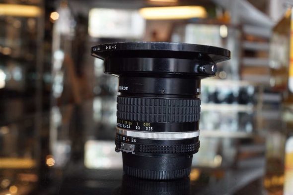 Nikon Nikkor 18mm F/3.5 AI-S lens