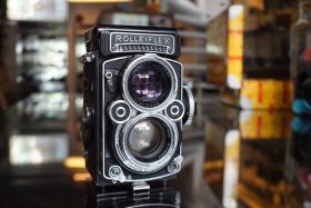 Rolleiflex 2.8F TLR with 80/2.8 Planar lens, recent CLA