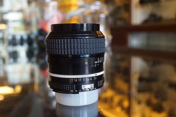 Nikon Nikkor 105mm F/2.5 AI portrait lens