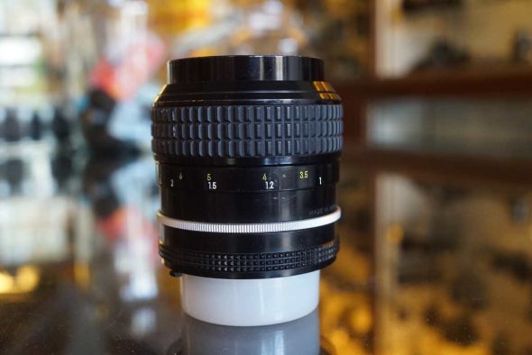 Nikon Nikkor 105mm F/2.5 AI portrait lens