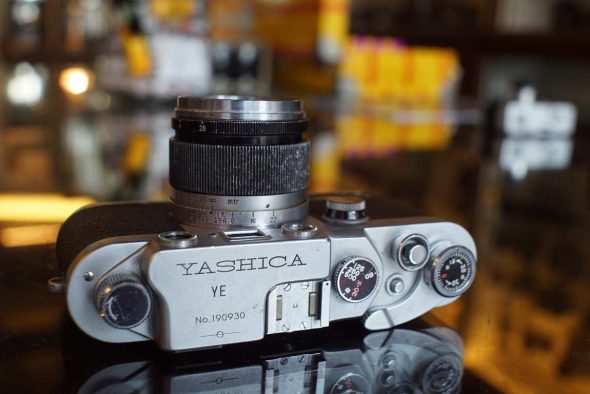 Yashica YE + Yashicor 2.8 / 5cm lens, Leica screw mount