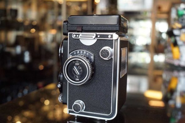 Rolleiflex T TLR camera with Tessar 75mm F/3.5 lens