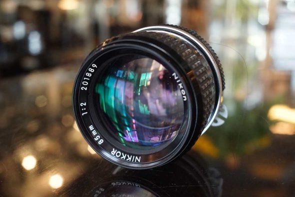 Nikon NIkkor 85mm f/2 AI lens