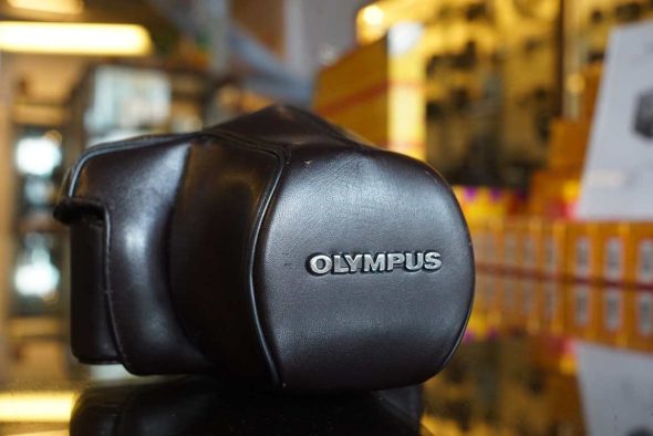 Olympus OM leather ever ready case