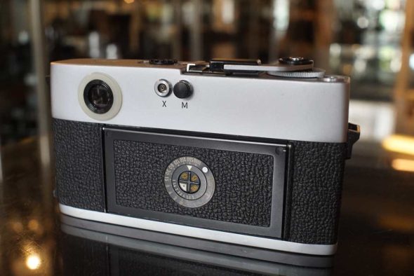 Leica M5 chrome body, converted meter, recent CLA