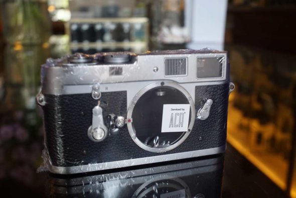 Leica M2 body fresh CLA