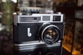 Canon 7 rangefinder + 50mm F/1.8 LTM lens