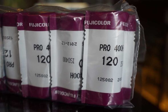 Lot of 6x FujiFilm PRO400H in 120 format, expired 2007-2012