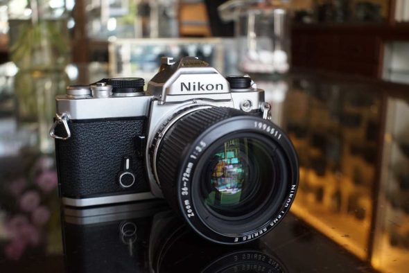 Nikon FM silver w/ E 36-72mm AIS lens