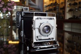 Graflex Pacemaker Speed Graphic 4×5 outfit + Kodak Ektar lens and accesories