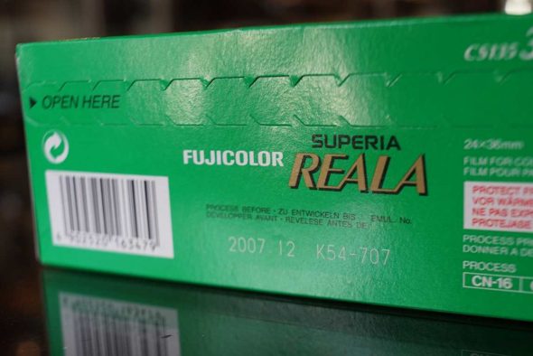 FujiFilm Reala 100 135-36 (5-pack), expired 2007