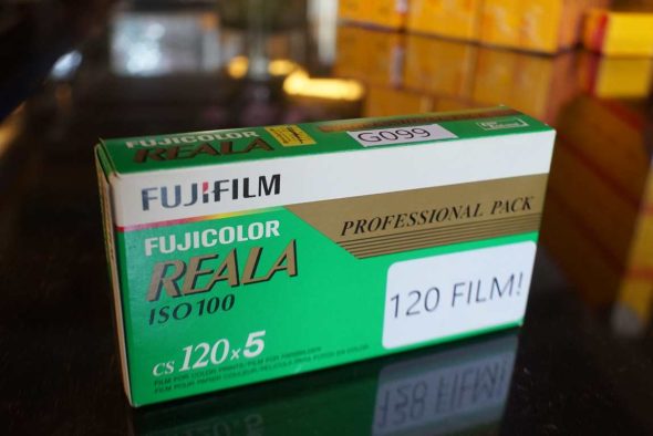 FujiFilm Reala 100 / 120 (5-pack), expired 2014