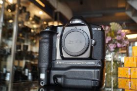 Canon EOS D2000 (Kodak DCS520) early DSLR camera