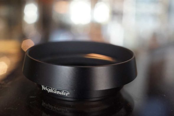 Voigtlander lens hood LH-6 for Nokton 35 or 40mm f/1.4 VM