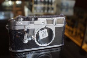 Leica M3 body, early DS model, with CLA