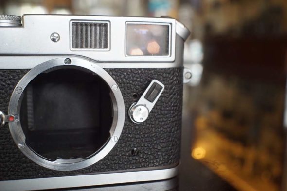 Leica M4 body chrome for parts/repair, OUTLET