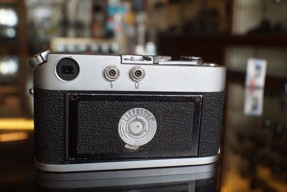 Leica M4 body chrome for parts/repair, OUTLET