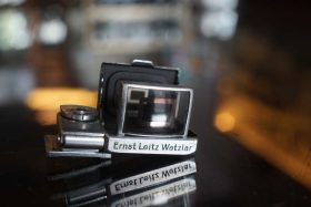 Leica Leitz SYEOO, foldable finder for 135mm lenses