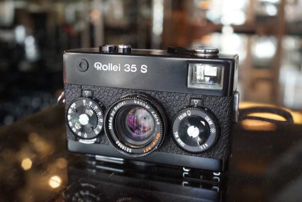 Rollei 35S black w/ Sonnar 2.8 lens