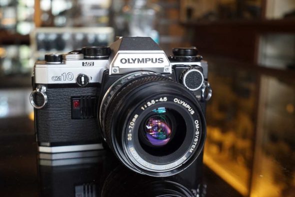 Olympus OM10 w/ OM Zuiko 35-70mm f/3.5-4.5 S kit