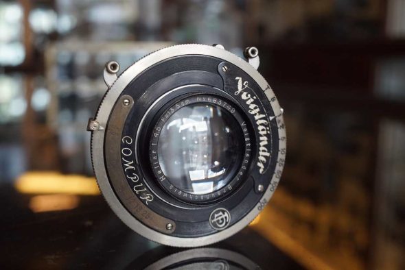 Voigtlander Heliar 4.5 / 13.5cm lens in compur shutter