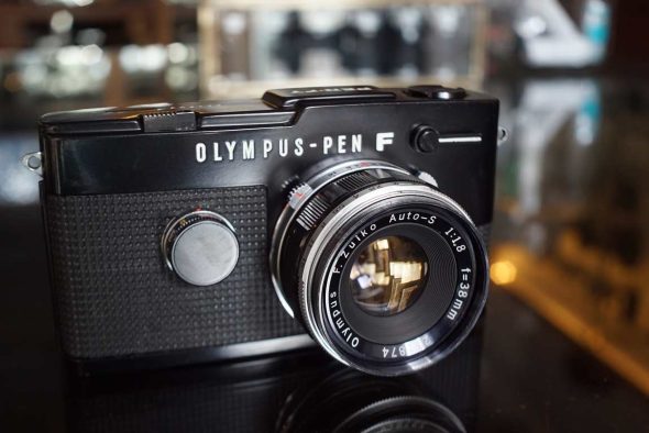 Olympus Pen FT Black + F.Zuiko 38mm f/1.8