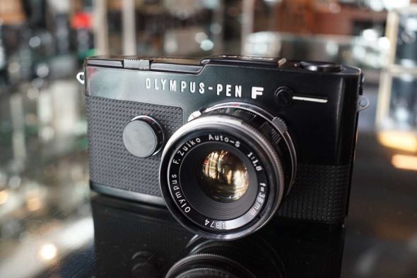 Olympus Pen FT Black + F.Zuiko 38mm f/1.8