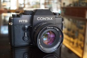 Contax RTS + Carl Zeiss Planar 50mm F/1.7 lens