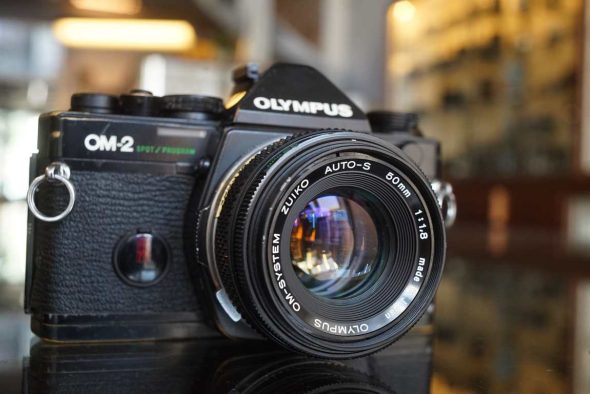 Olympus OM2 Spot/program w/ 50mm f/1.8 lens