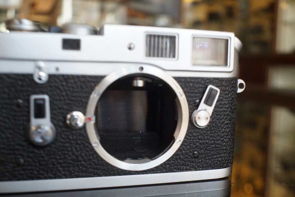 Leica M4 body, needs service, OUTLET