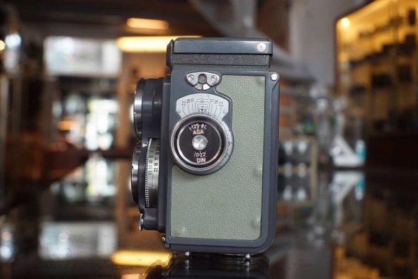 Rollei Baby Grey in leather case