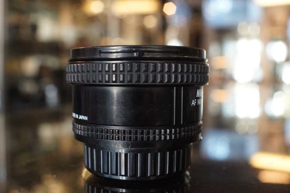 Nikon AF Nikkor 20mm F/2.8 lens