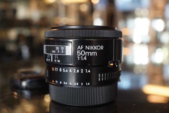 Nikon AF Nikkor 50mm F/1.4 lens