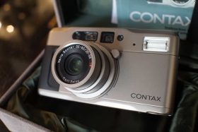 Contax Tvs premium point & shoot, flatcable issue, boxed, OUTLET