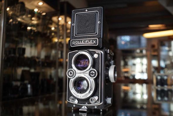 Rolleiflex MX EVS TLR camera w/ Tessar lens