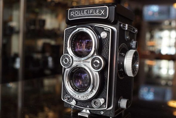 Rolleiflex MX EVS TLR camera w/ Tessar lens