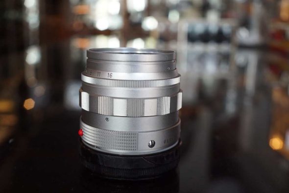 Leica Leitz Summilux 50mm F/1.4 version II chrome + 12521G lenshood