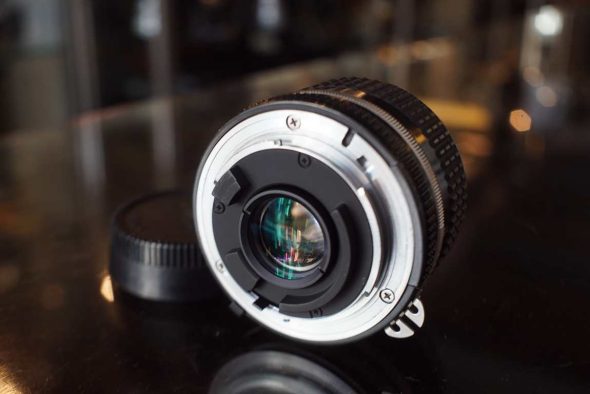 Nikon Nikkor 28mm F/2.8 AI-S CRC lens