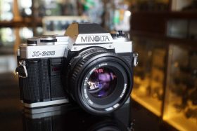 Minolta X-300 + MD 50mm f/1.7 lens kit