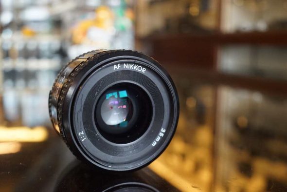 Nikon AF NIkkor 35mm f/2 lens