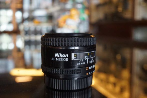 Nikon AF NIkkor 35mm f/2 lens