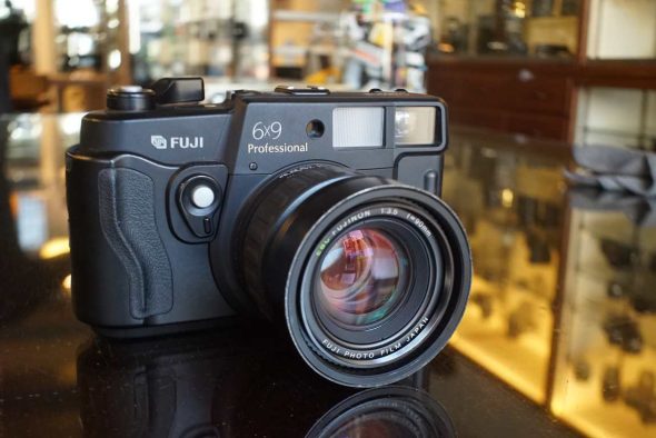 Fuji GW690 III rangefinder with fixed EBC Fujinon 90mm f/3.5 lens