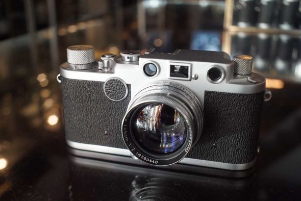 Leica IIc rangefinder + Summitar 50mm F/2 lens, like new cosmetics